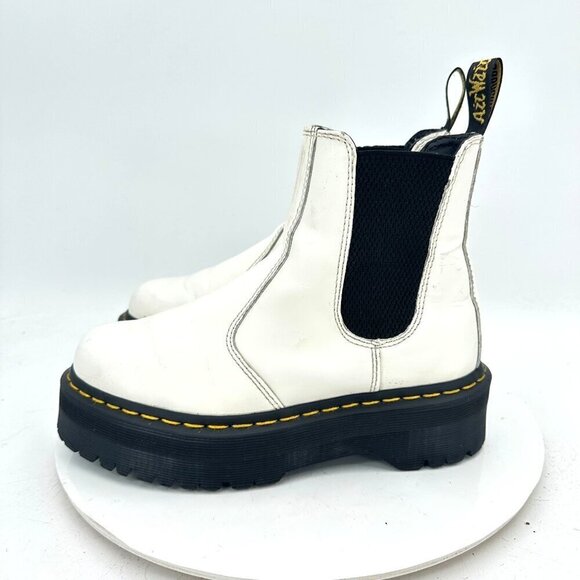 Dr. Martens Shoes - Dr. Martens 2976 Quad Women Size 7 White Leather Elastic Platform Chelsea Boot